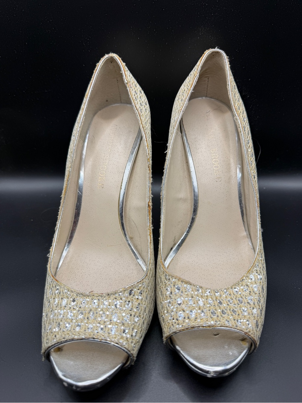 Elegant Women's Gold Peep-Toe Heels - Brand Unknown